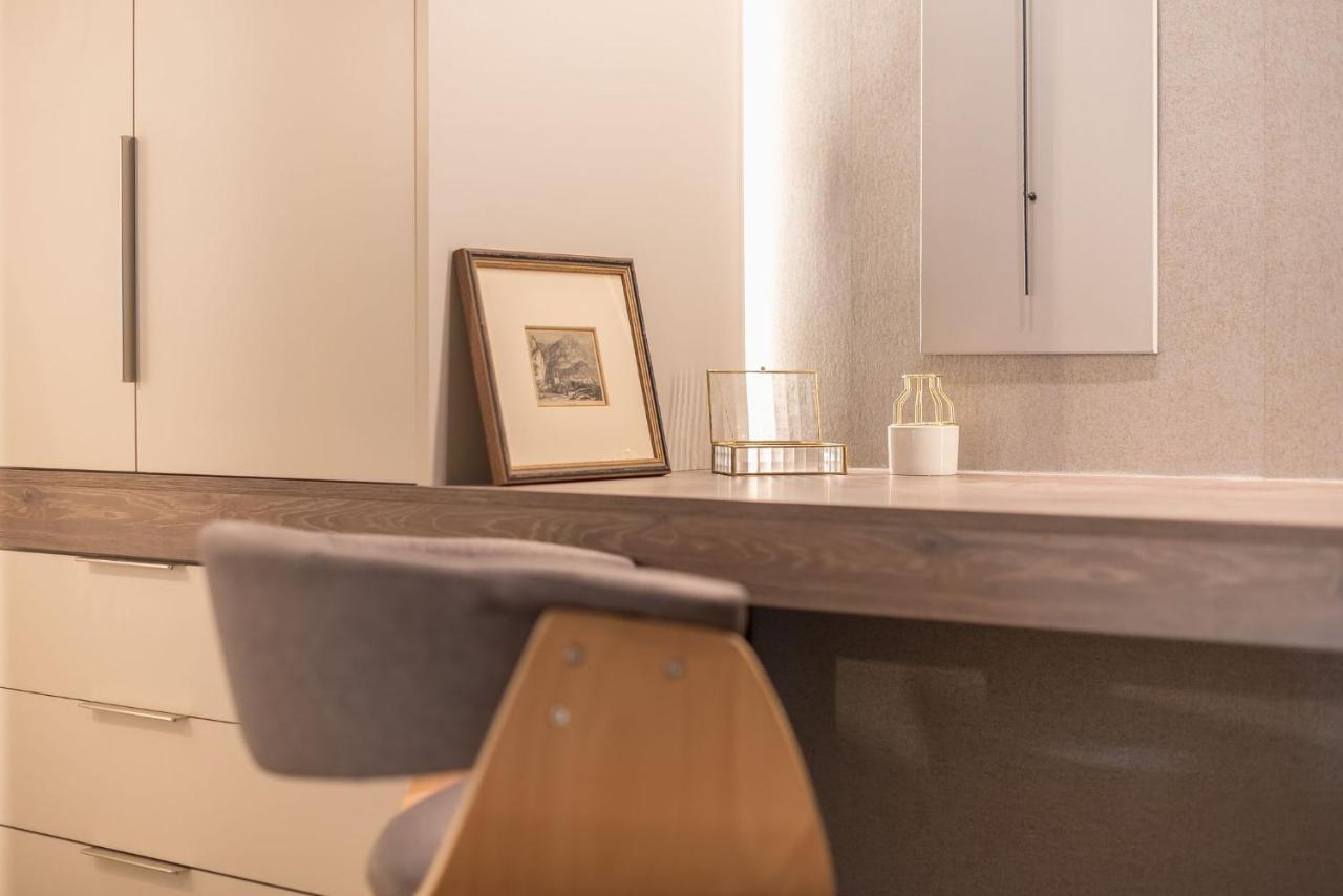 Apartmán Beautiful & Renovated Aprtm In Pireus Exteriér fotografie