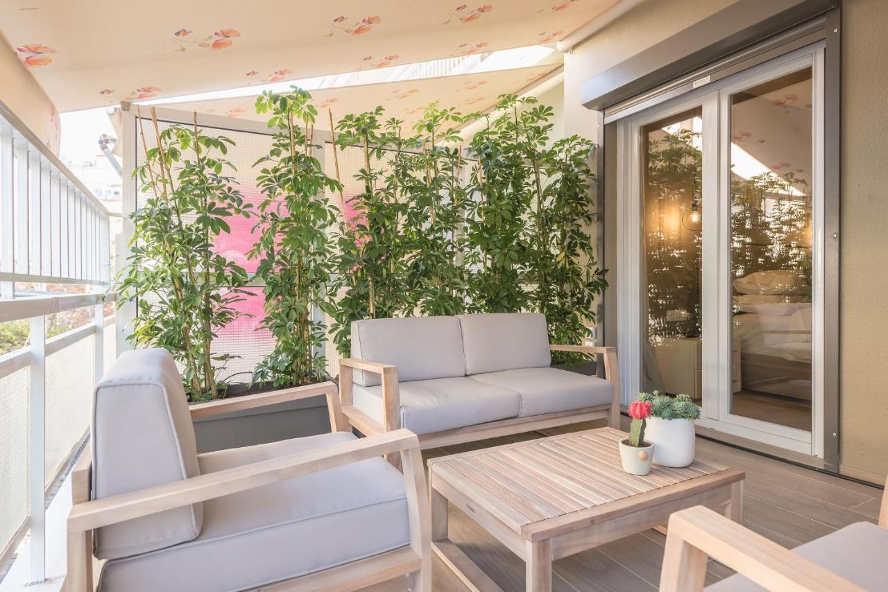Apartmán Beautiful & Renovated Aprtm In Pireus Exteriér fotografie